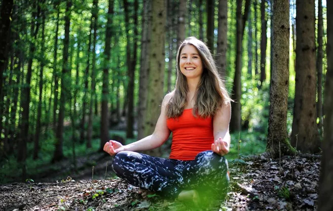 Julia W. Yogaexpertin Julia W. Yogaexpertin